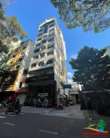 Khách sạn : 21B Bùi Thị Xuân, P.BT, Q.1 - căn góc có hẻm hông 5 mét. Giá 190 tỷ