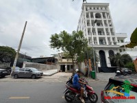 Khuôn đất to đẹp mặt tiền tại Thảo Điền - Bán gấp: 119 Quốc Hương, Phường Thảo Điền, Quận 2.