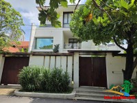 Chỉ 98 Tỷ - Sở Hữu Biệt Thự Đẹp - Thảo Điền , đường 10m , full thổ ,  hoàn công đầy đủ