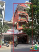 Nhà 2MT (trước sau) - 70 Lý Chính Thắng, Phường 8, Quận 3 (Phường Xuân Hoà). Trệt, Lửng, 3 Lầu.