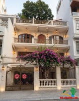 ​BÁN BIỆT THỰ KIỂU PHÁP ĐỘC BẢN – TRUNG TÂM QUẬN 1​ Giá 125 tỷ  Hồ bơi riêng, sân vườn trên cao