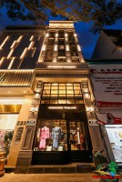 220 Trần Hưng Đạo P. Nguyễn Cư Trinh Quận 1 - Giảm 12 tỷ